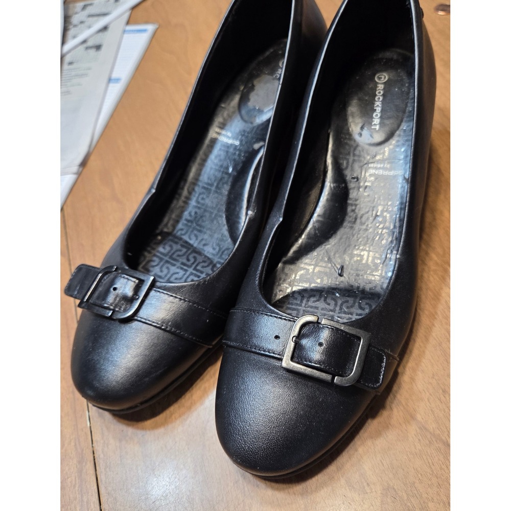 Rockportโ Sz 8.5 adiPrene by Adidas Black Leather Buckle Block Heel Dress Pumps